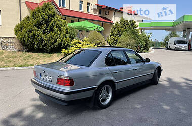 Седан BMW 730 1995 в Львові