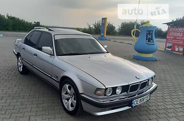 Седан BMW 730 1993 в Новоселице
