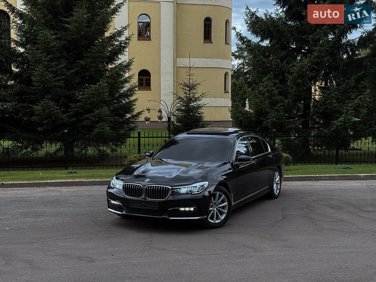 2017 BMW 7er - мініатюра 27