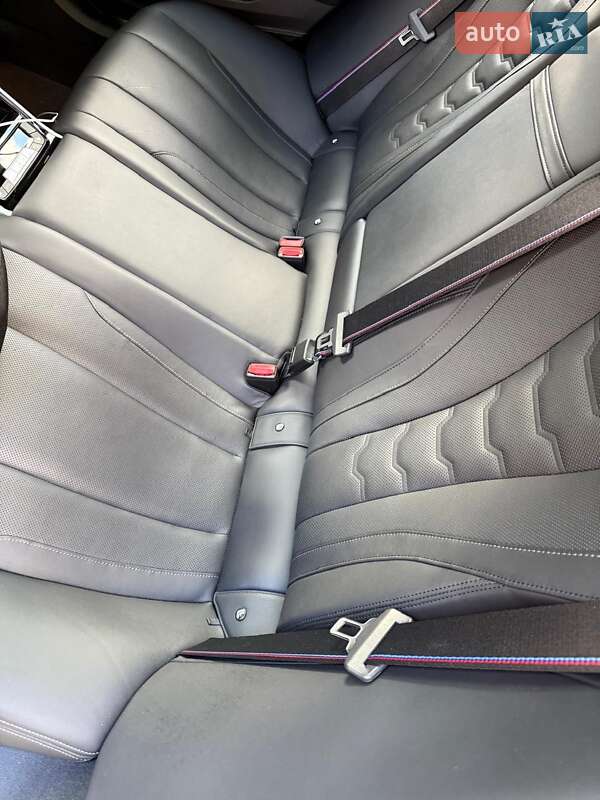 Купе BMW 8 Series Gran Coupe 2020 в Киеве фото 17 Купе BMW 8 Series Gran Coupe 2020 в Киеве