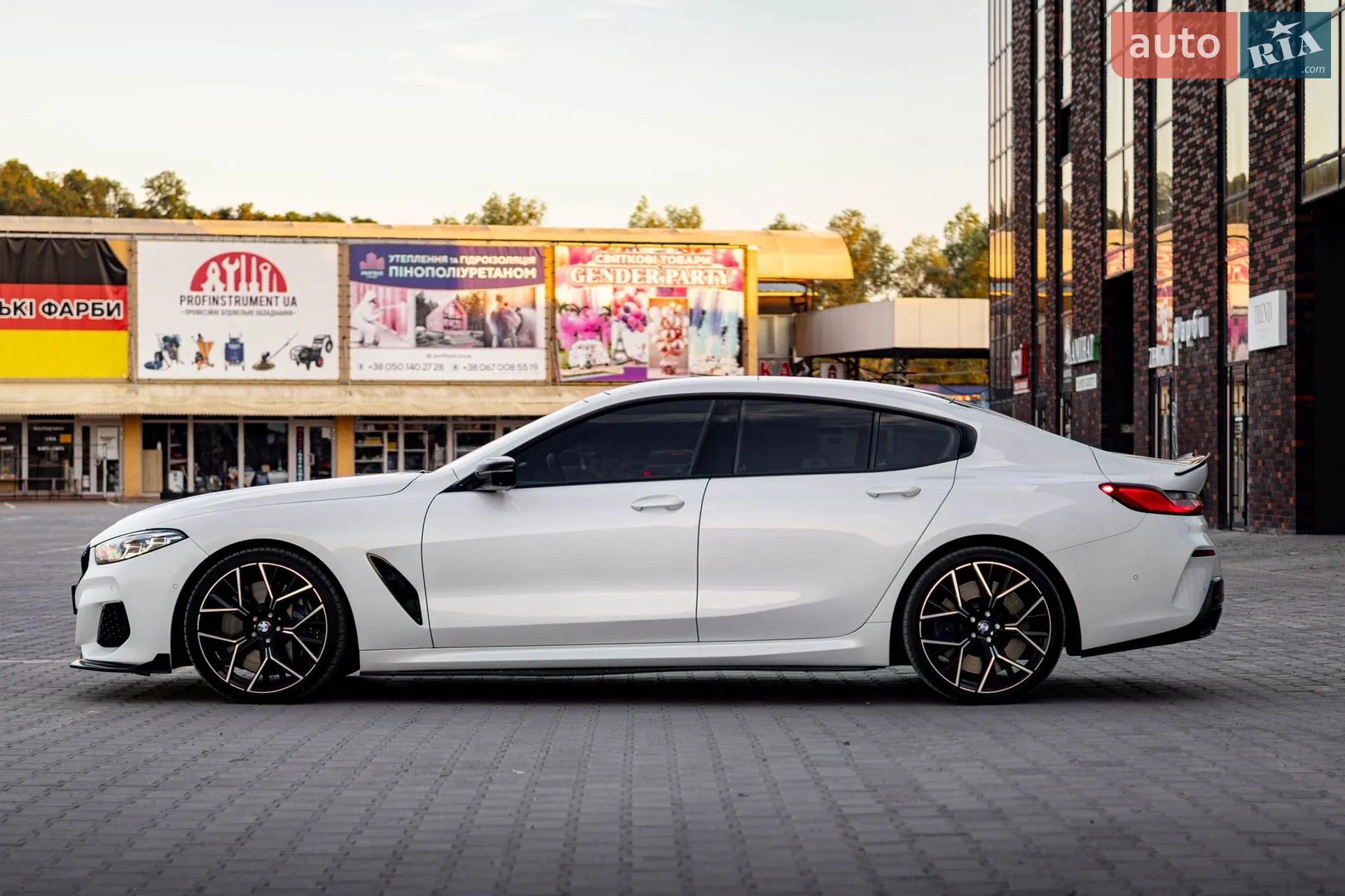 BMW 8 Series Gran Coupe 2019 VIN WBAGV8C01LCD86053 фото оголошення 6 з 20