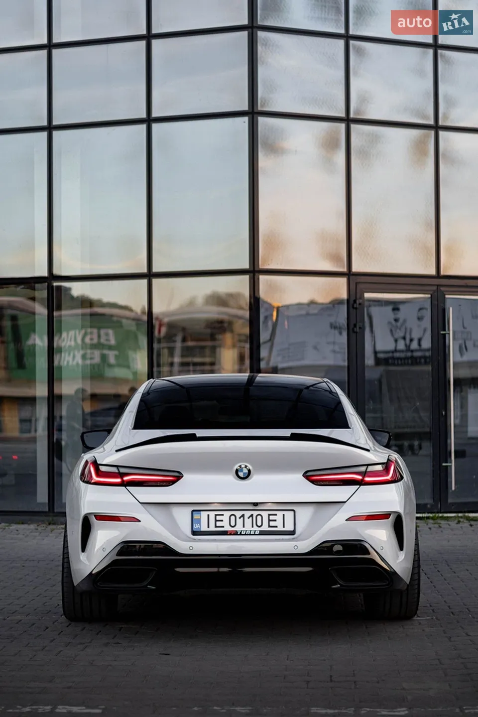 BMW 8 Series Gran Coupe 2019 VIN WBAGV8C01LCD86053 фото оголошення 8 з 20