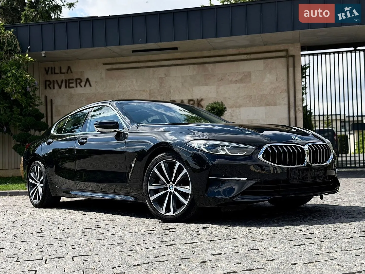 2019 BMW 8er - мініатюра 2