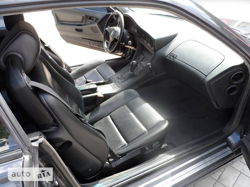Купе BMW 8 Series 1990 в Дніпрі