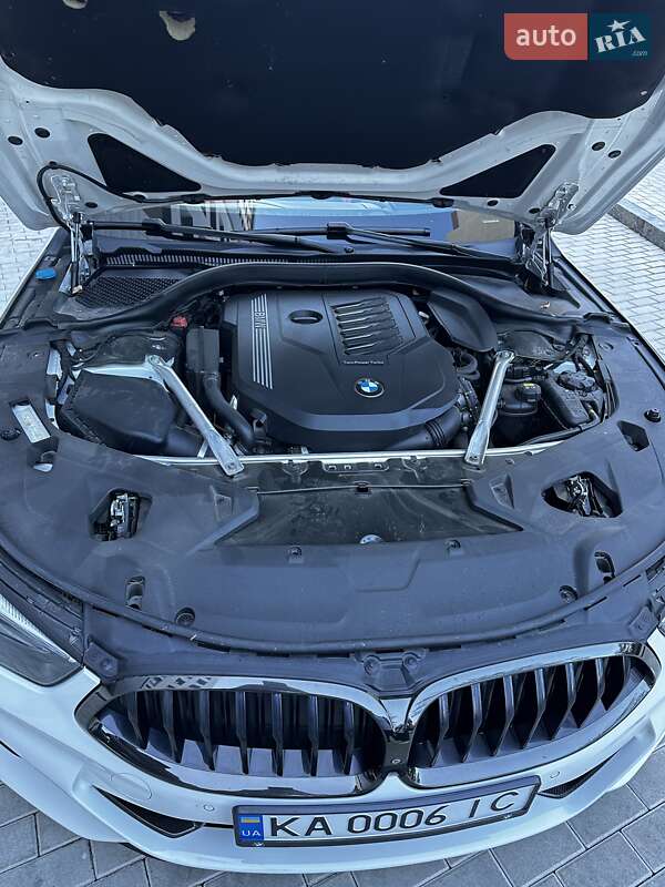 Кабриолет BMW 8 Series 2020 в Киеве