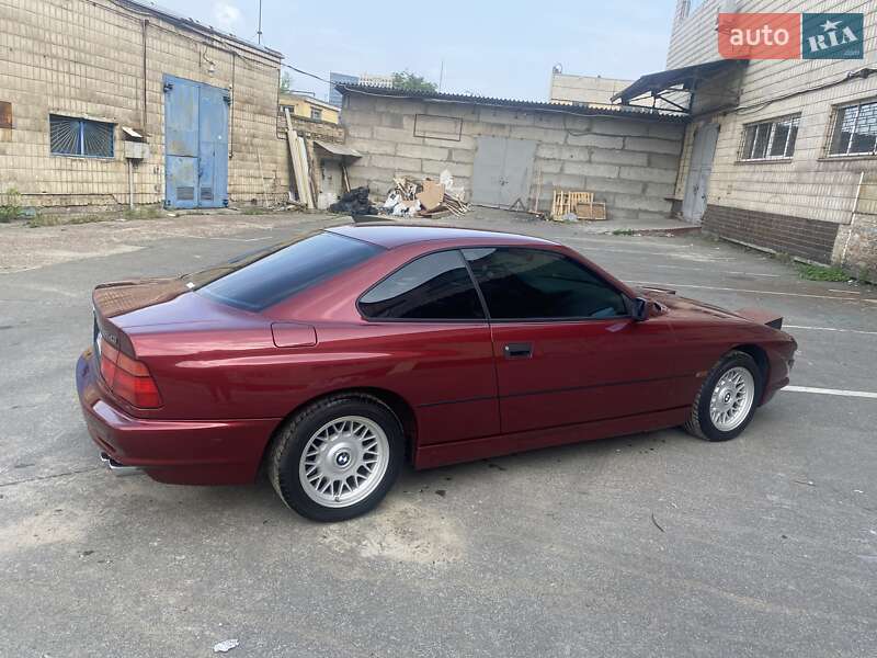 Купе BMW 8 Series 1993 в Києві