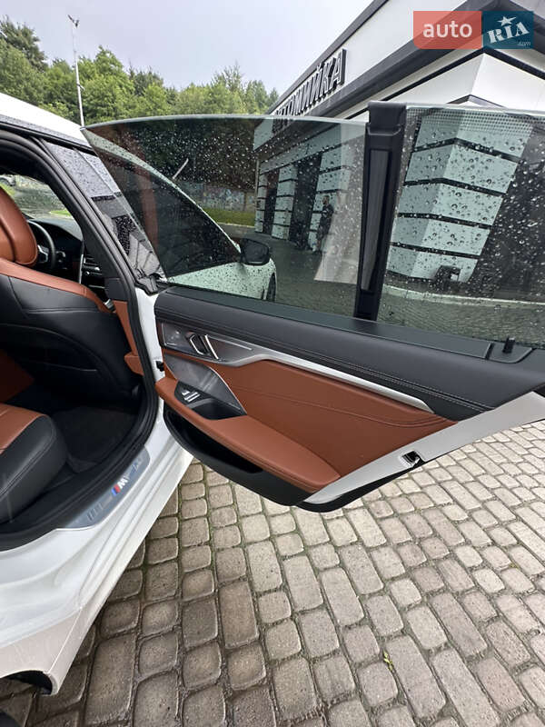 Купе BMW 8 Series 2023 в Львові