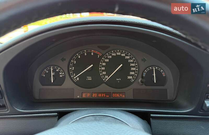 Купе BMW 8 Series 1990 в Львове