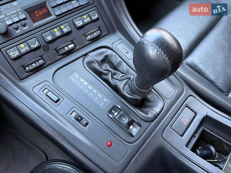 Купе BMW 8 Series 1990 в Львове