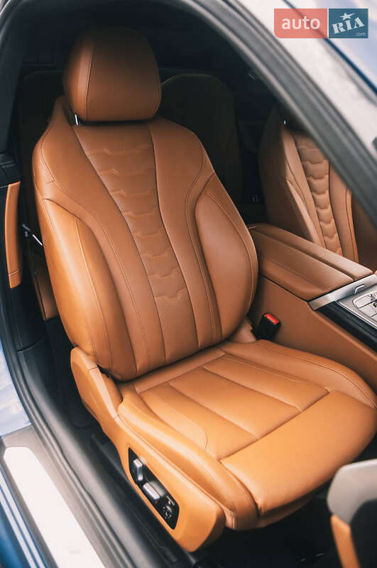 Купе BMW 8 Series 2018 в Киеве фото 42 Купе BMW 8 Series 2018 в Киеве