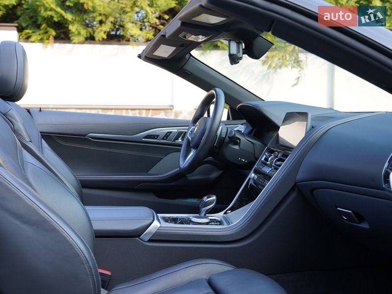 Кабриолет BMW 8 Series 2019 в Киеве фото 34 Кабриолет BMW 8 Series 2019 в Киеве