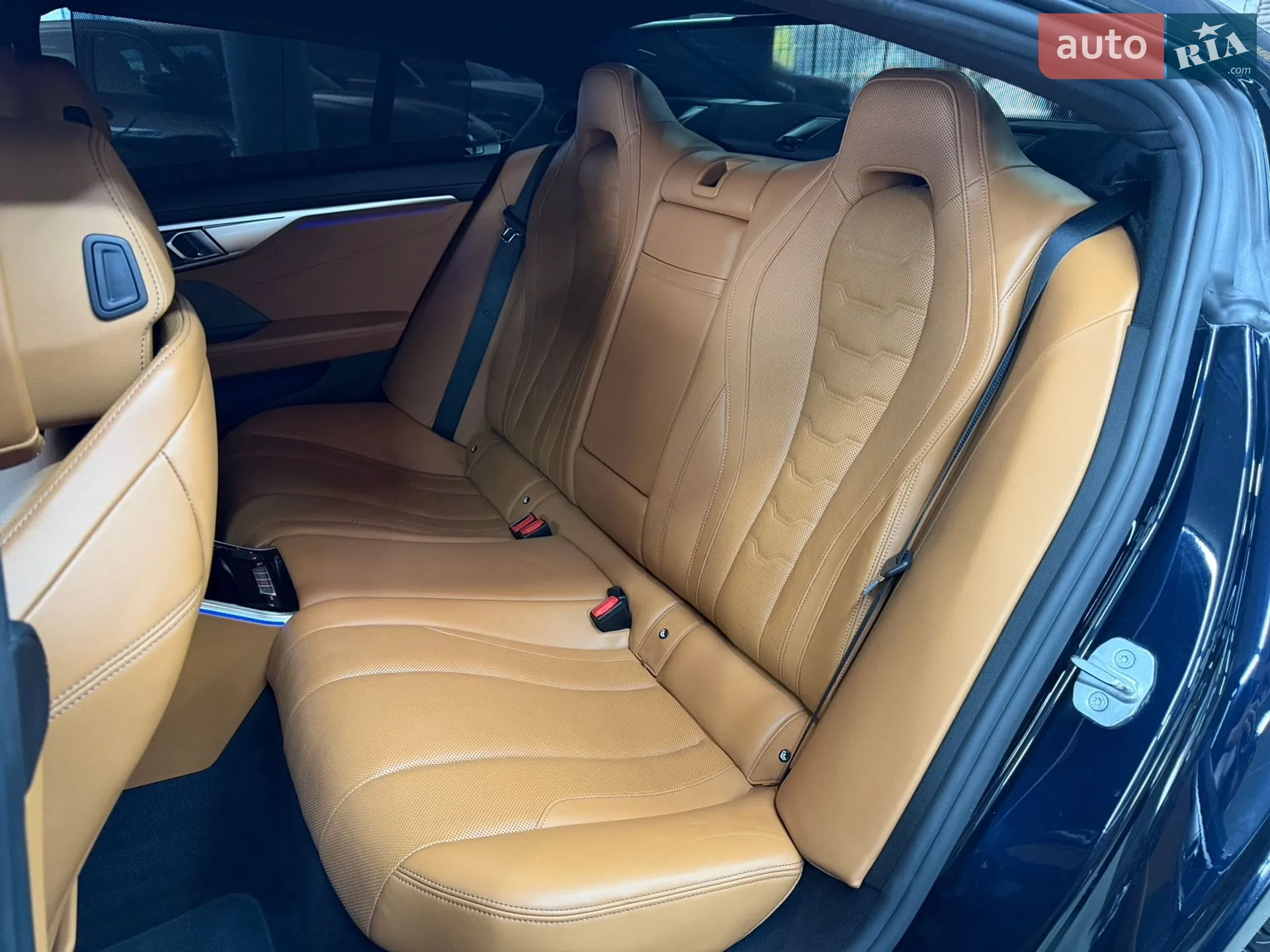 2021 BMW 8er - мініатюра 26