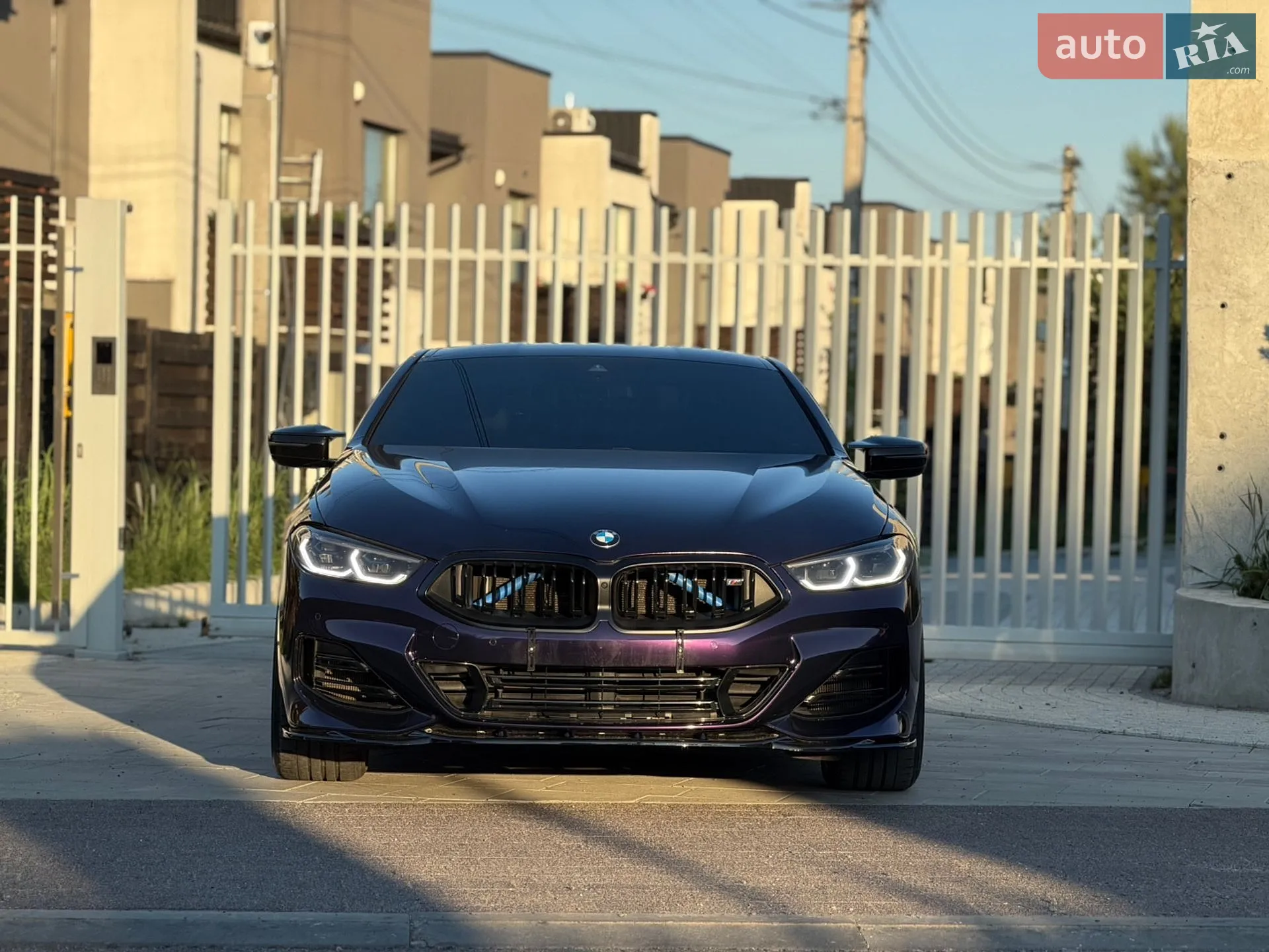 2022 BMW 8er - мініатюра 10