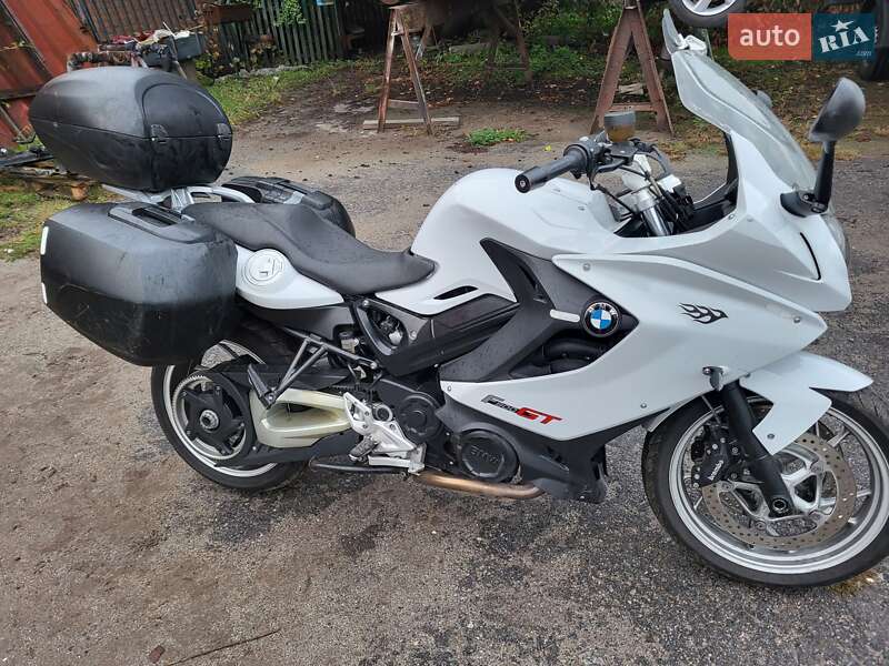 BMW F 800GT 2013