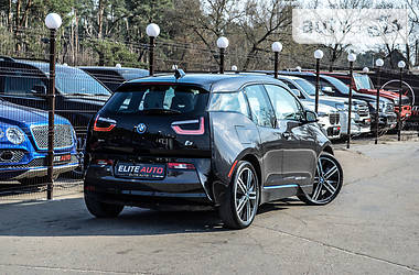 Седан BMW I3 2015 в Киеве