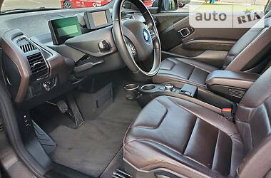 Хетчбек BMW I3 2017 в 