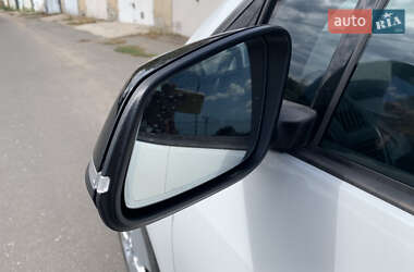 Хэтчбек BMW I3 2015 в 