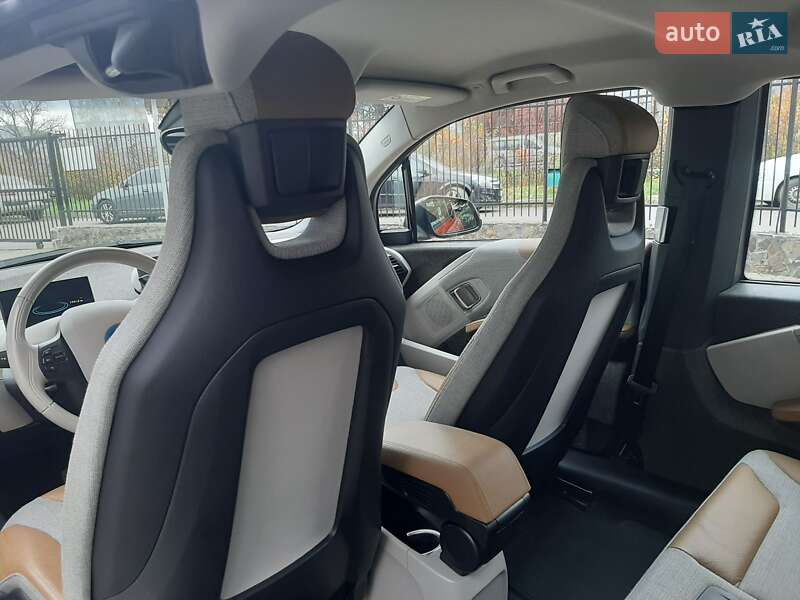 Хэтчбек BMW I3 2015 в Сваляве