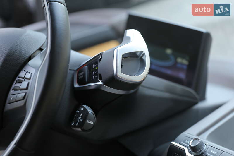 Хэтчбек BMW I3 2014 в Ужгороде
