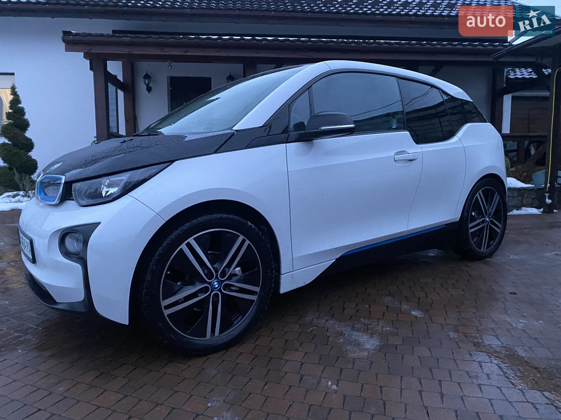 2017 BMW i3 - мініатюра 4