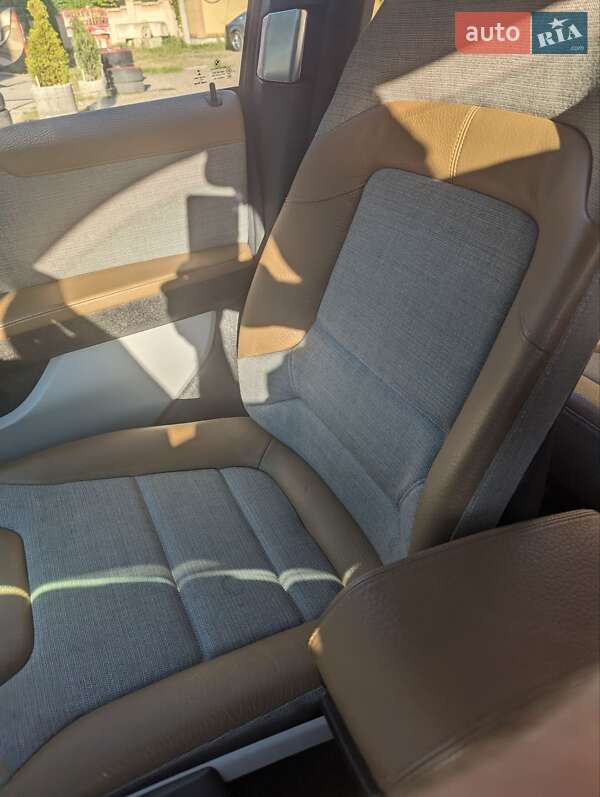 Хетчбек BMW I3 2015 в Чернівцях