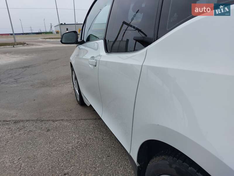 Хэтчбек BMW I3 2015 в Киеве