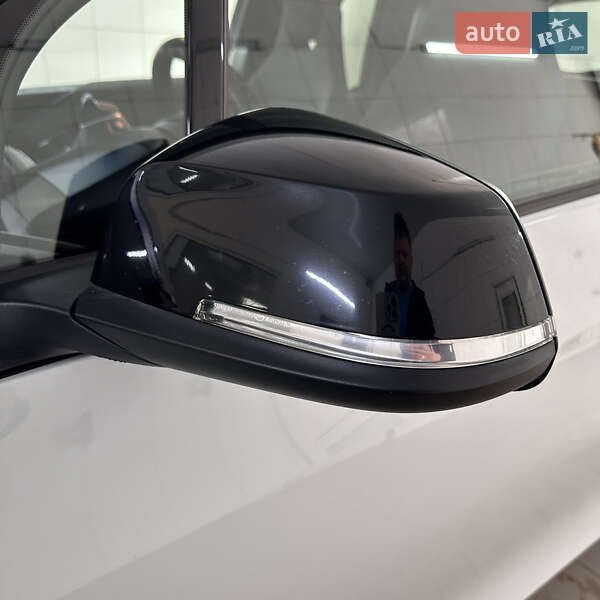 Хэтчбек BMW I3 2015 в Львове