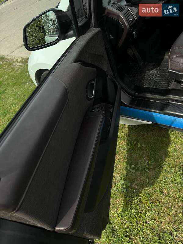 Хэтчбек BMW I3 2016 в Львове