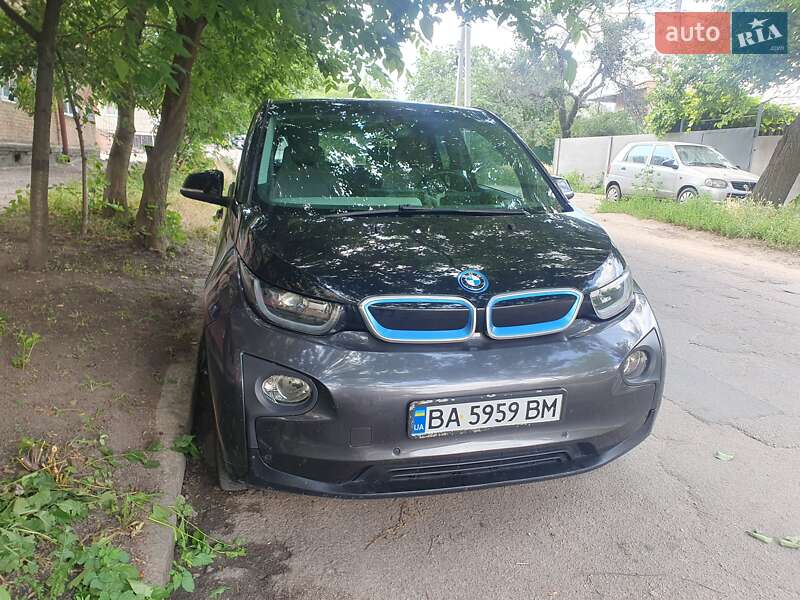 Хэтчбек BMW I3 2015 в Кропивницком