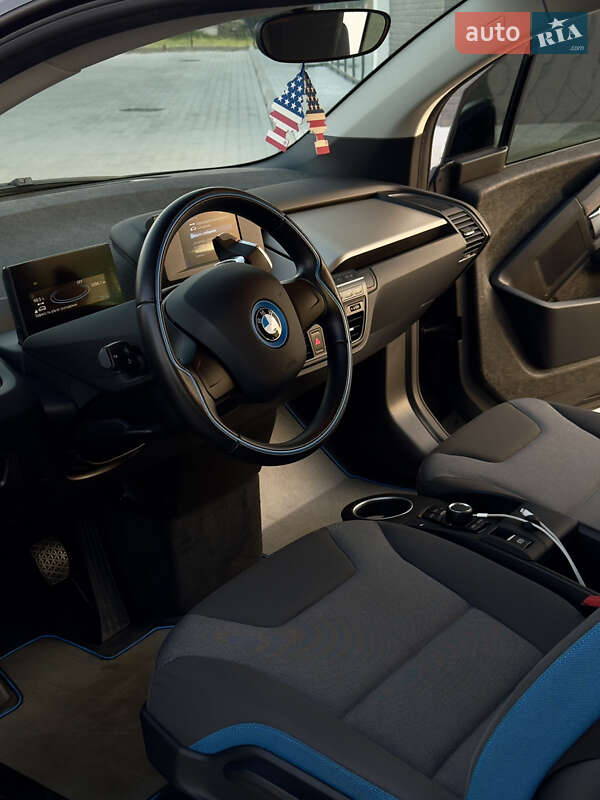 Хэтчбек BMW I3 2020 в Хусте