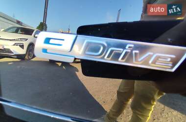 Хэтчбек BMW I3 2016 в 