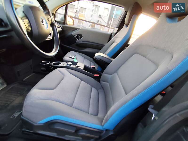Хэтчбек BMW I3 2016 в Киеве