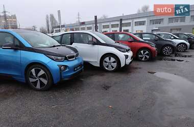 Хэтчбек BMW I3 2015 в 