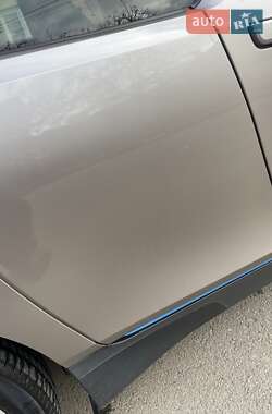 Хэтчбек BMW I3 2014 в 