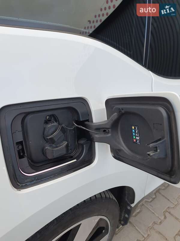 Хэтчбек BMW I3 2015 в Одессе