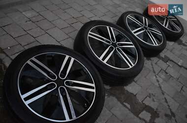 Хэтчбек BMW I3 2015 в 