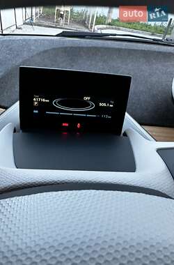 Хетчбек BMW I3 2015 в 