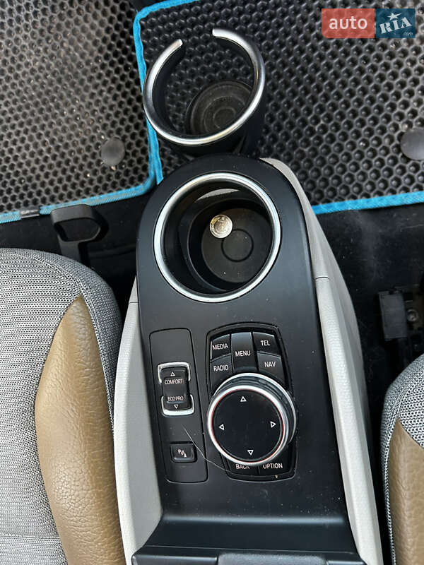 Хэтчбек BMW I3 2014 в Киеве