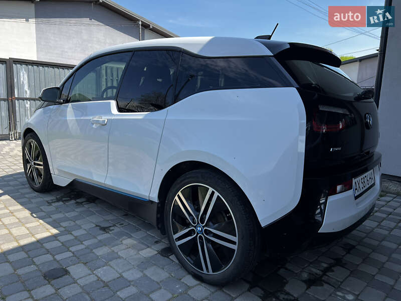 Хэтчбек BMW I3 2015 в Новом Ярычеве фото 3 Хэтчбек BMW I3 2015 в Новом Ярычеве