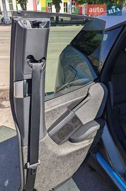 Хэтчбек BMW I3 2015 в 