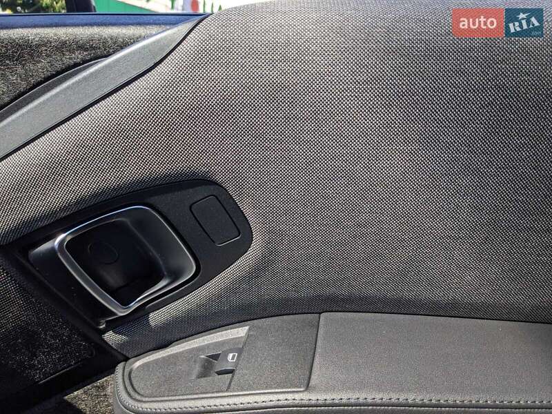 Хетчбек BMW I3 2015 в Кам'янському фото 32 Хетчбек BMW I3 2015 в Кам'янському