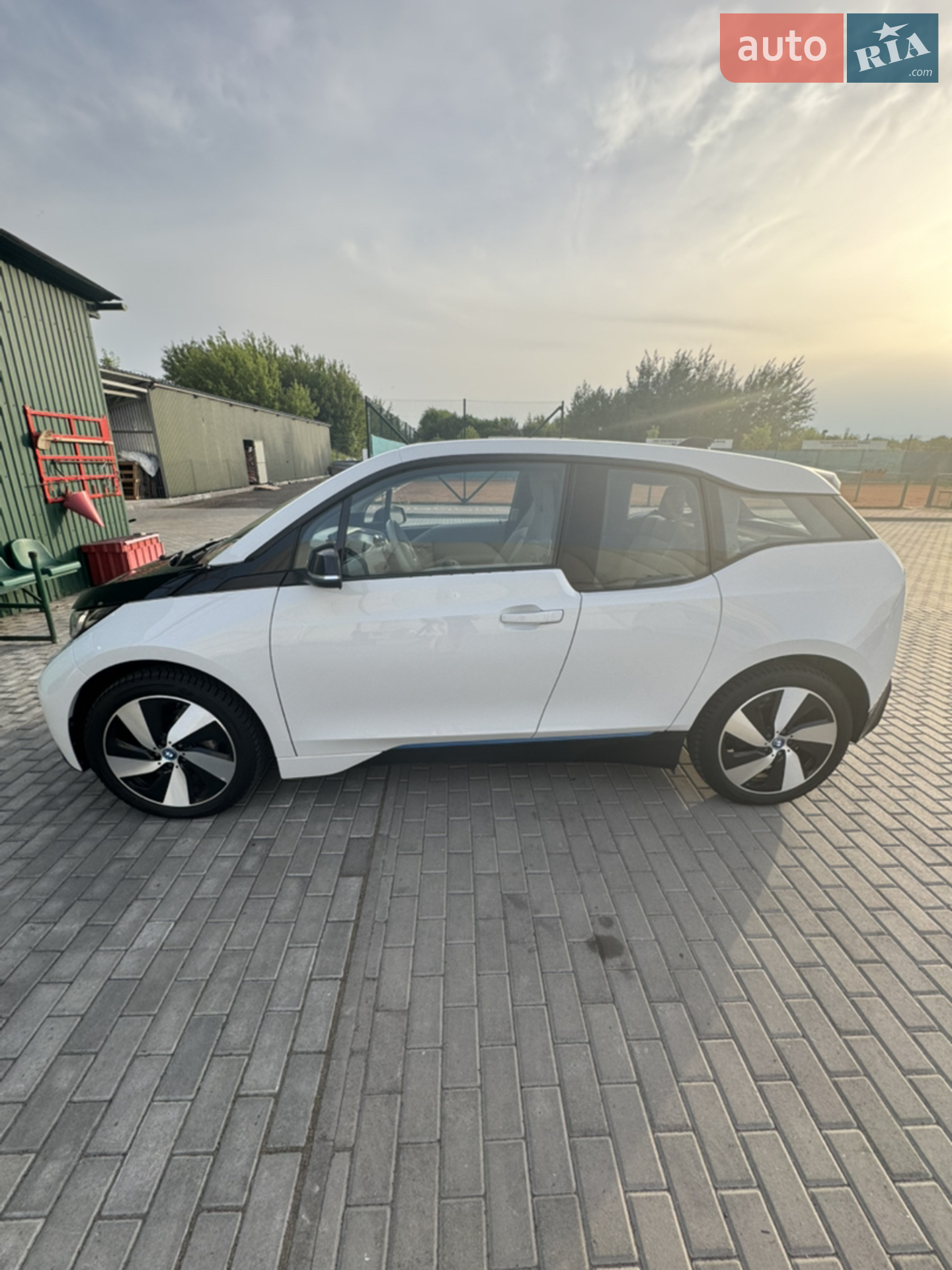 2016 BMW i3 - мініатюра 2