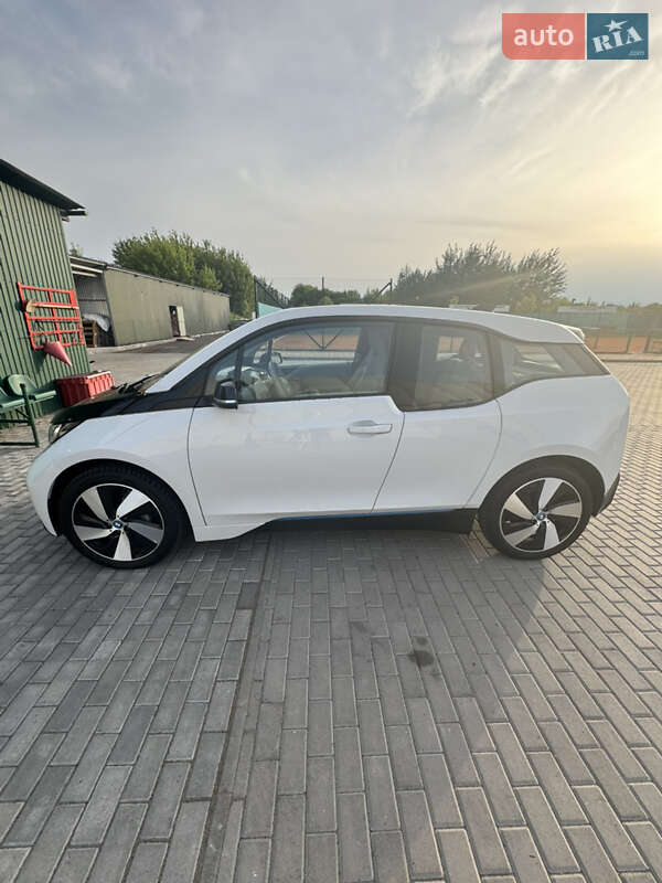 Хэтчбек BMW I3 2016 в Киеве