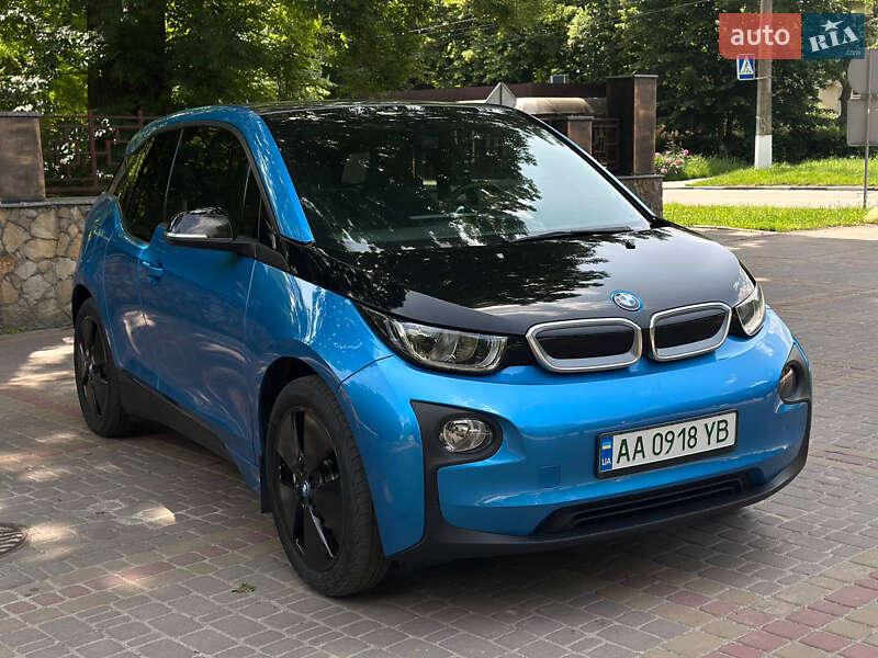 Хетчбек BMW I3 2016 в 