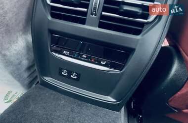 Седан BMW I3 2025 в 