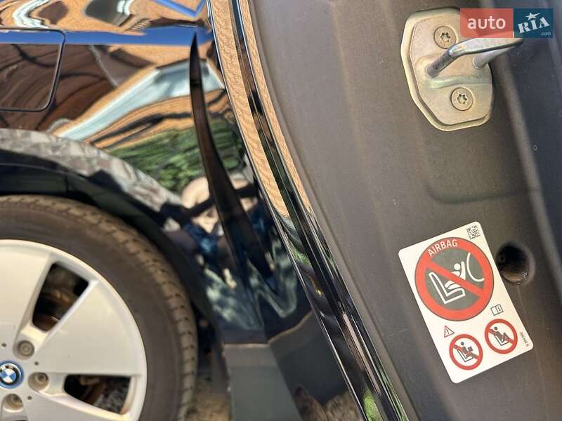 Хэтчбек BMW I3 2017 в Софиевской Борщаговке фото 15 Хэтчбек BMW I3 2017 в Софиевской Борщаговке