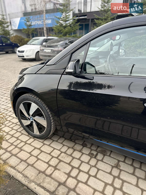 Хетчбек BMW I3 2016 в Чернівцях