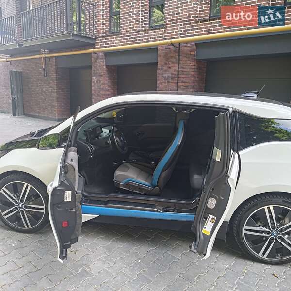 Хэтчбек BMW I3 2017 в Хмельницком