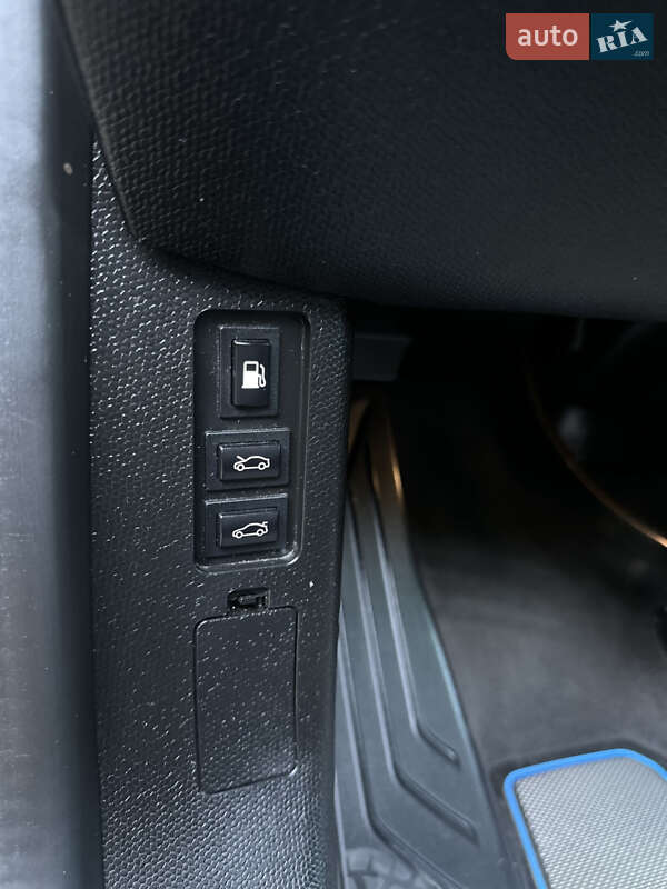 Хэтчбек BMW I3 2016 в Одессе
