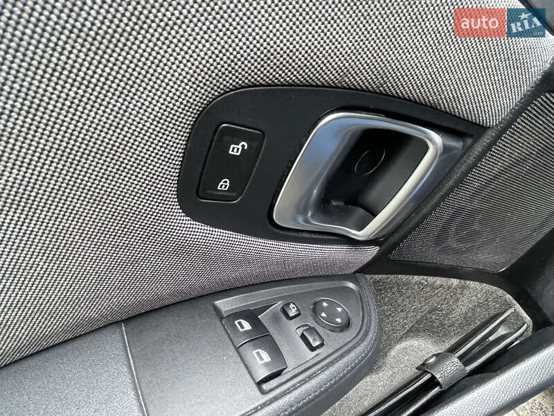 Хэтчбек BMW I3 2015 в Львове